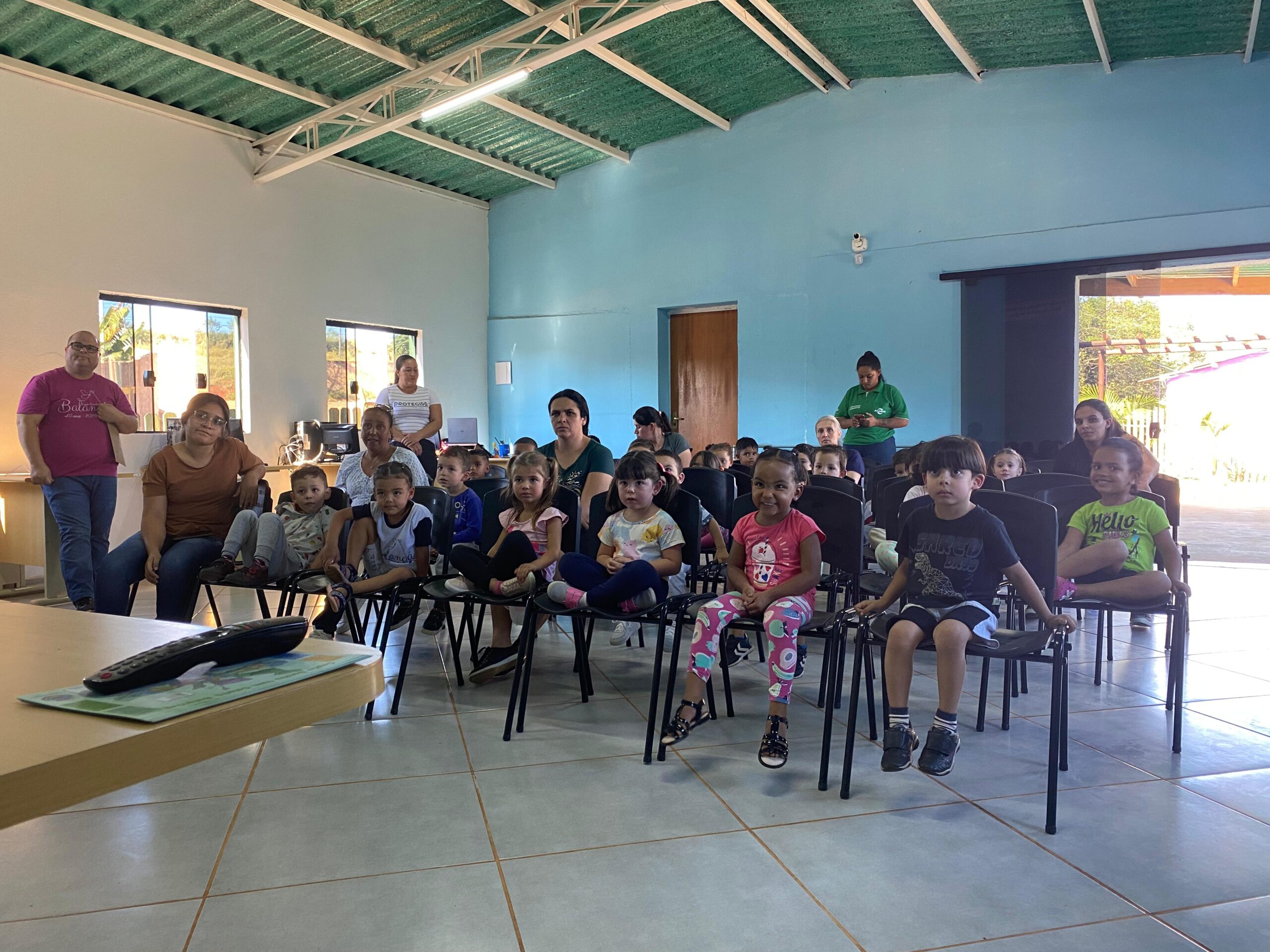 VISITA DAS ESCOLAS BALANGÁ E LEONI DA SILVA LOPES – PROJETO “MEIO AMBIENTE”