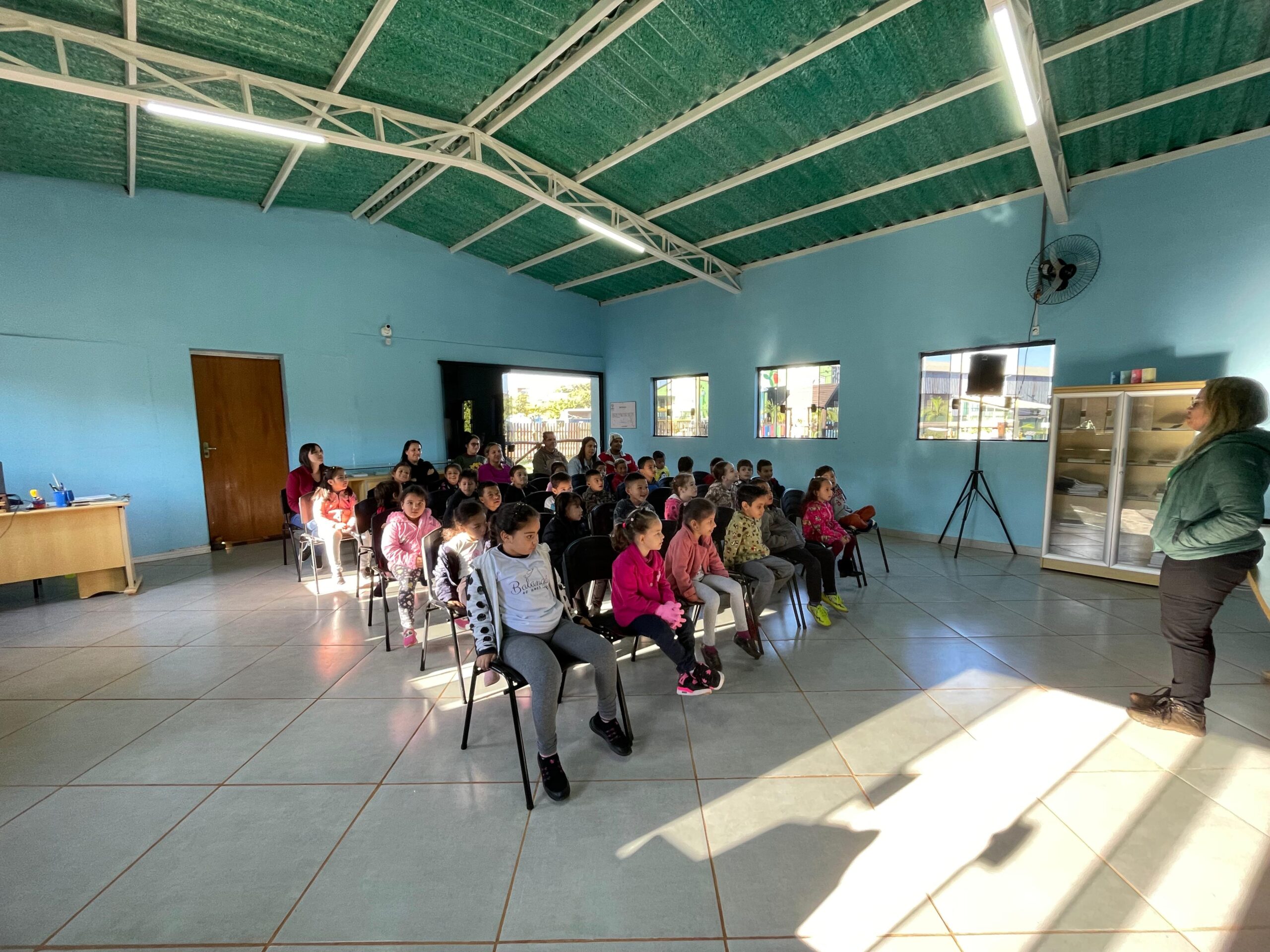 VISITA DAS ESCOLAS BALANGÁ E LEONI DA SILVA LOPES – PROJETO “MEIO AMBIENTE” – terça-feira
