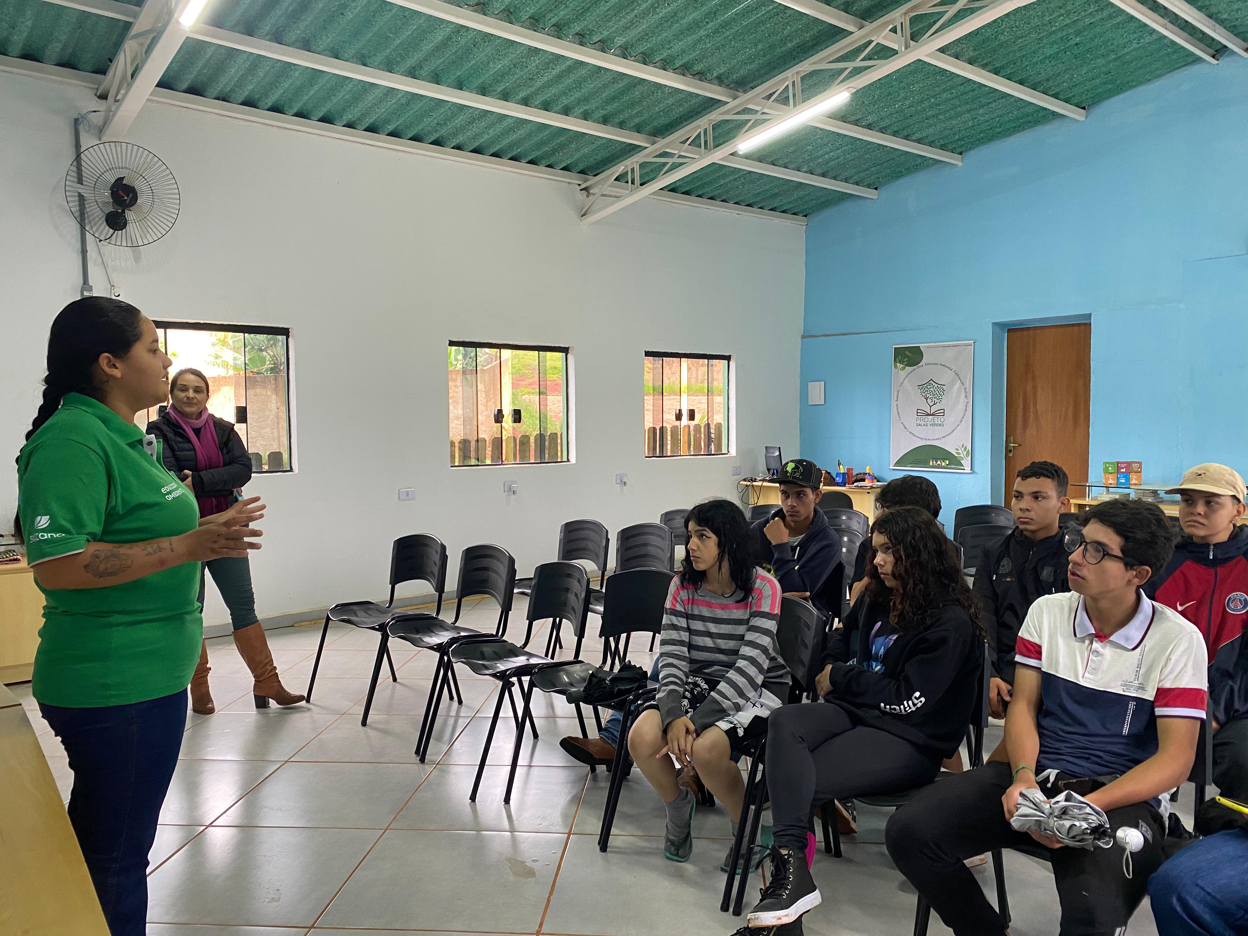 Visita dos alunos da Escola Faustino Cesarino Barreto