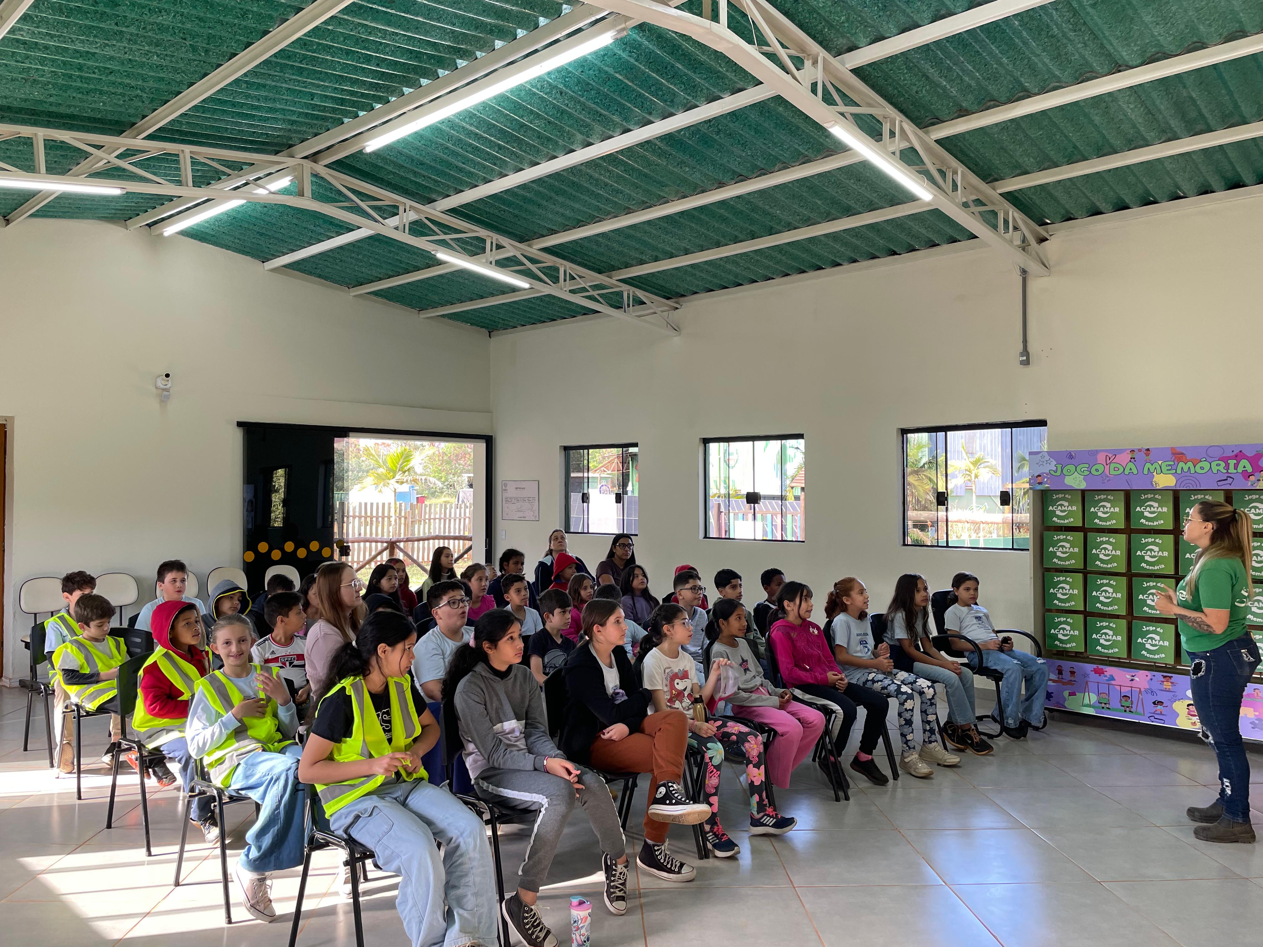 Visita do 4º ano da Escola Akiko Ikeda
