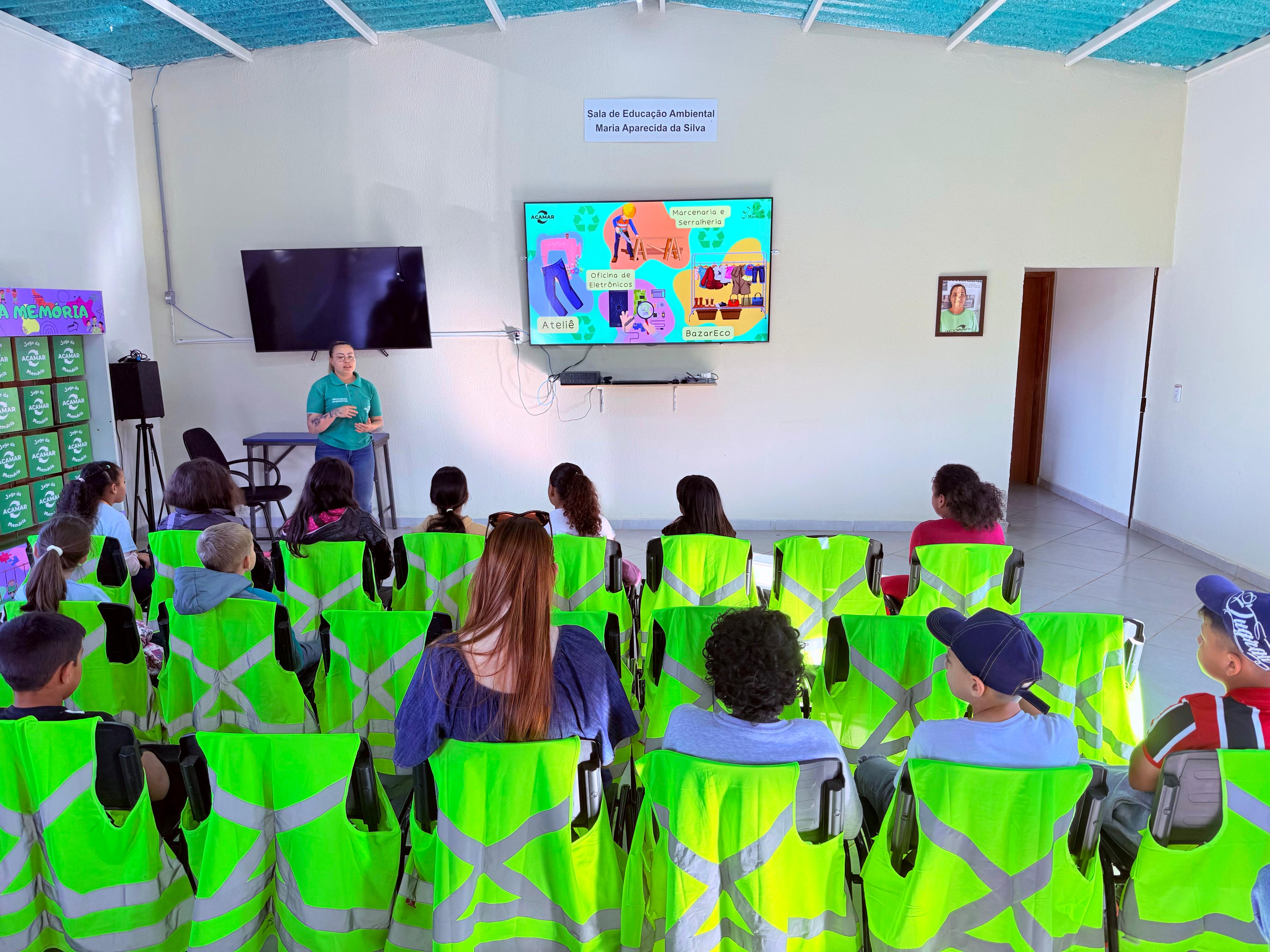 Finalizando as visitas do 4º ano da Escola Akiko Ikeda